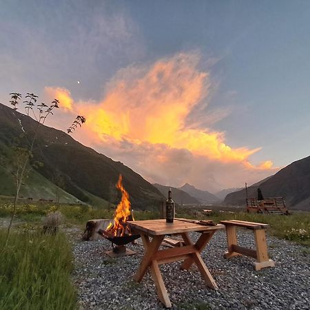Kazbegi Spa Resort Cottages Exterior photo