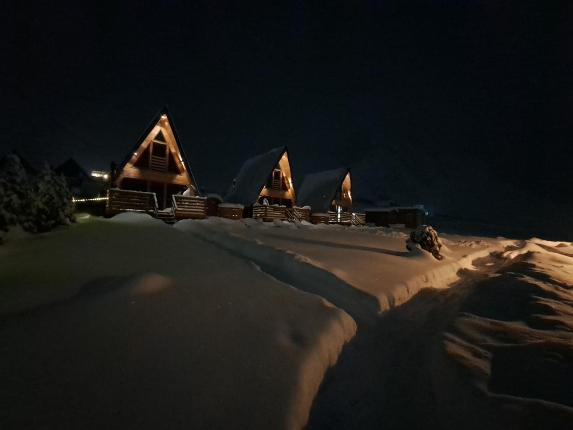 Kazbegi Spa Resort Cottages Exterior photo