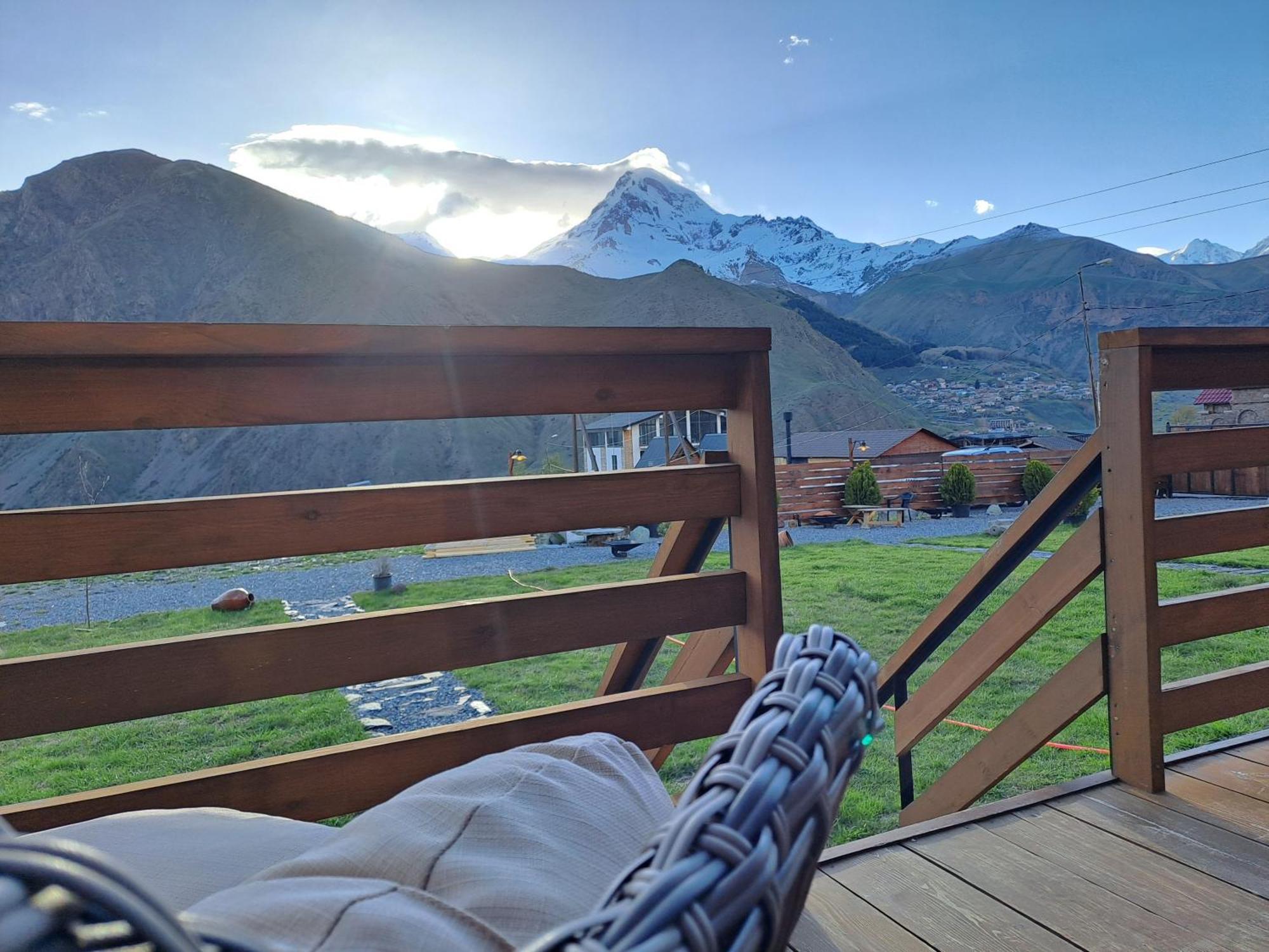 Kazbegi Spa Resort Cottages Exterior photo